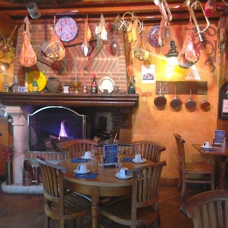 La Taverne Des Deux Augustins Этрета Экстерьер фото