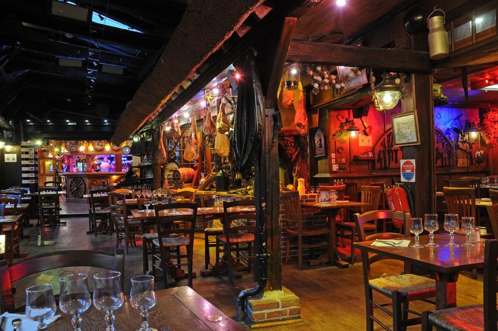 La Taverne Des Deux Augustins Этрета Экстерьер фото