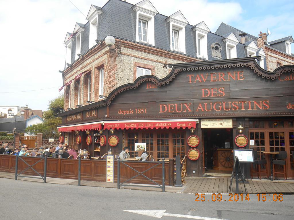 La Taverne Des Deux Augustins Этрета Экстерьер фото